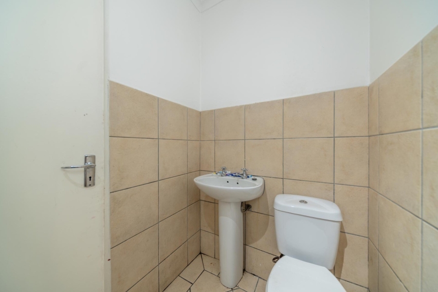 To Let 1 Bedroom Property for Rent in Cloetesville Western Cape